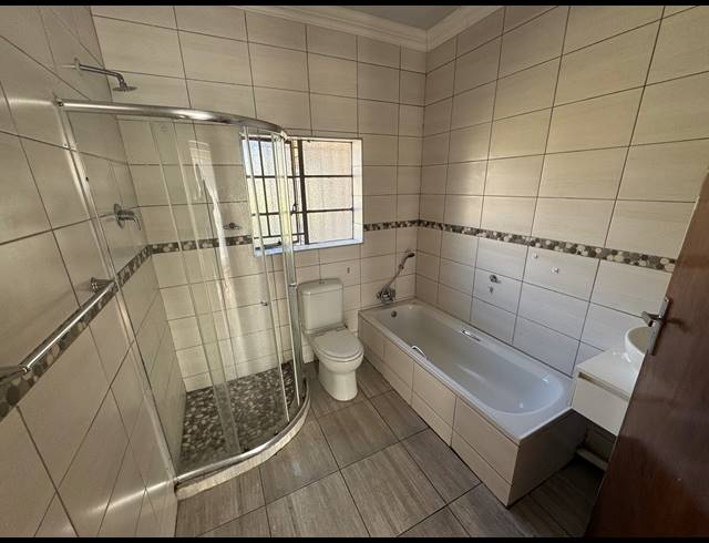 4 BEDROOM HOUSE FOR SALE IN DALVIEW